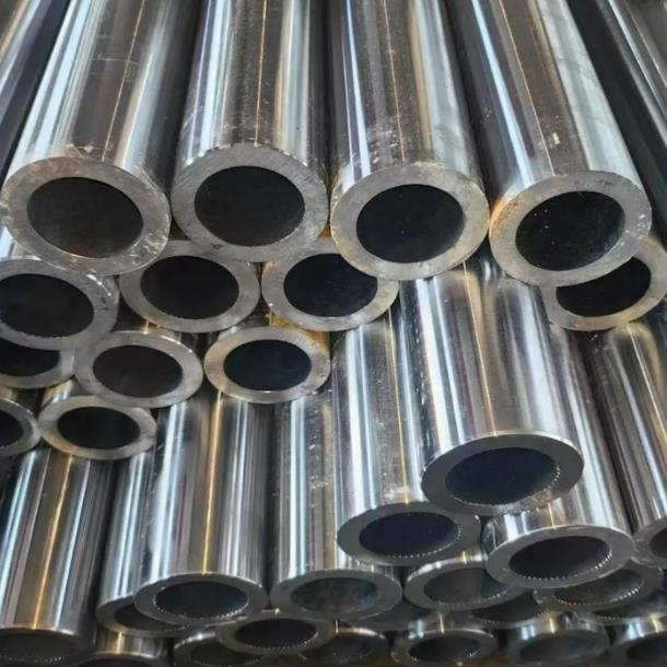 山東精密無(wú)縫鋼管供貨商